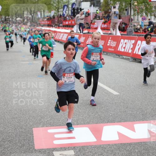 25.04.2026 - Das Zehntel Strokosch-Dieckow http://msf.ph/oto/9620878 25.04.2026 10:55:42 Ziel 5370, 5726, 5798, 5802, 5857, 6026, 6217, 6404, 6666, 6748, 7925 meine-sportfotos.de