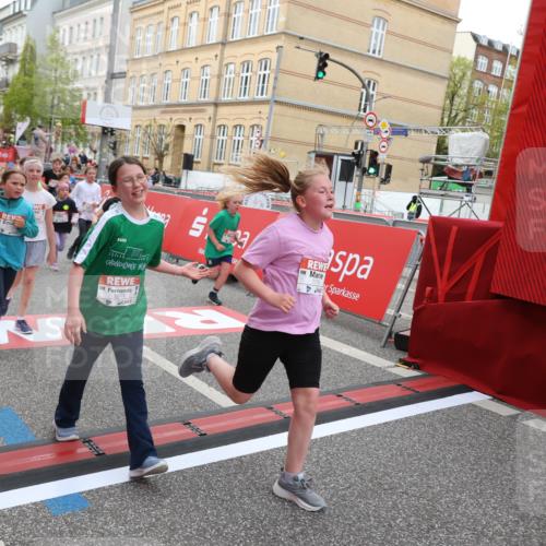 25.04.2026 - Das Zehntel Strokosch-Dieckow http://msf.ph/oto/9620886 25.04.2026 11:00:19 Ziel 5340, 5525, 5649, 5702, 5799, 5858, 5911, 5951, 5972, 6196, 6285, 6483, 6536, 6541, 6546, 6573, 6581, 6584, 6597, 6602, 6950, 6998, 7140, 7174, 7179, 7219, 7286, 7298, 7993 meine-sportfotos.de