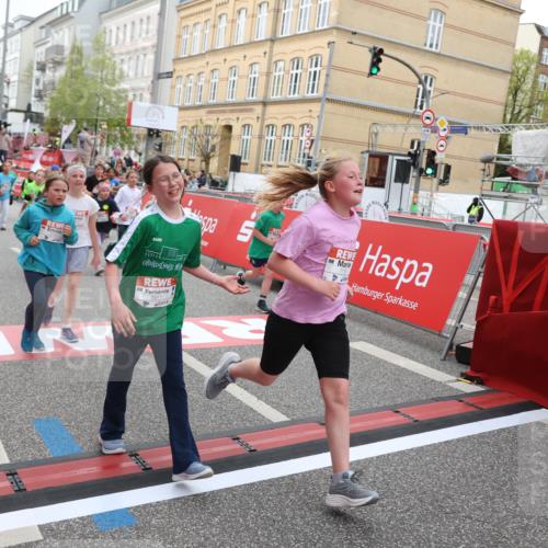 25.04.2026 - Das Zehntel Strokosch-Dieckow http://msf.ph/oto/9620898 25.04.2026 11:00:19 Ziel 5340, 5525, 5649, 5702, 5799, 5858, 5911, 5951, 5972, 6196, 6285, 6483, 6536, 6541, 6546, 6573, 6581, 6584, 6597, 6602, 6950, 6998, 7140, 7174, 7179, 7219, 7286, 7298, 7993 meine-sportfotos.de