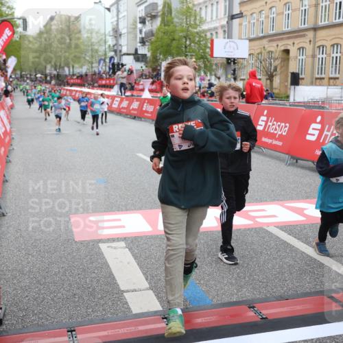 25.04.2026 - Das Zehntel Strokosch-Dieckow http://msf.ph/oto/9620909 25.04.2026 10:55:39 Ziel 5108, 5360, 5370, 5726, 5802, 5805, 6026, 6217, 6499, 6539, 6636, 6653, 6666, 6748, 7130, 7925 meine-sportfotos.de