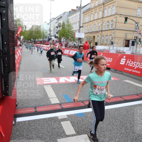 25.04.2026 - Das Zehntel Strokosch-Dieckow http://msf.ph/oto/9621002 25.04.2026 10:55:38 Ziel 5108, 5360, 5726, 5802, 5805, 6026, 6217, 6499, 6539, 6543, 6636, 6653, 6666, 6748, 7130, 7925 meine-sportfotos.de