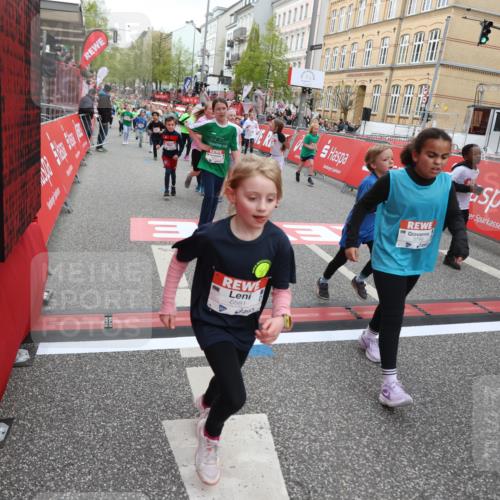 25.04.2026 - Das Zehntel Strokosch-Dieckow http://msf.ph/oto/9621007 25.04.2026 11:00:18 Ziel 5340, 5525, 5649, 5702, 5799, 5858, 5911, 5951, 5972, 6285, 6483, 6536, 6541, 6581, 6584, 6597, 6602, 6950, 7174, 7179, 7219, 7286, 7298, 7993 meine-sportfotos.de