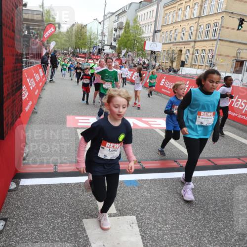 25.04.2026 - Das Zehntel Strokosch-Dieckow http://msf.ph/oto/9621030 25.04.2026 11:00:18 Ziel 5340, 5525, 5649, 5702, 5799, 5858, 5911, 5951, 5972, 6285, 6483, 6536, 6541, 6581, 6584, 6597, 6602, 6950, 7174, 7179, 7219, 7286, 7298, 7993 meine-sportfotos.de