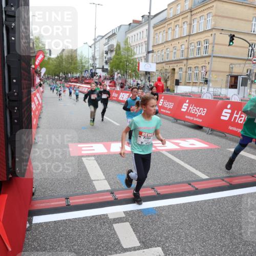 25.04.2026 - Das Zehntel Strokosch-Dieckow http://msf.ph/oto/9621032 25.04.2026 10:55:38 Ziel 5108, 5360, 5726, 5802, 5805, 6026, 6217, 6499, 6539, 6543, 6636, 6653, 6666, 6748, 7130, 7925 meine-sportfotos.de