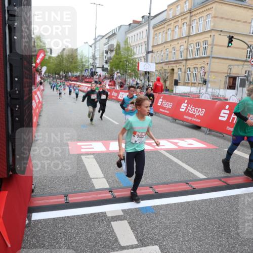 25.04.2026 - Das Zehntel Strokosch-Dieckow http://msf.ph/oto/9621046 25.04.2026 10:55:38 Ziel 5108, 5360, 5726, 5802, 5805, 6026, 6217, 6499, 6539, 6543, 6636, 6653, 6666, 6748, 7130, 7925 meine-sportfotos.de