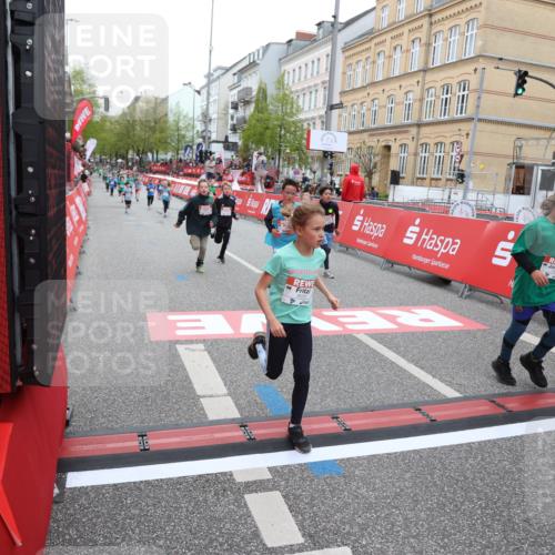 25.04.2026 - Das Zehntel Strokosch-Dieckow http://msf.ph/oto/9621061 25.04.2026 10:55:37 Ziel 5108, 5132, 5360, 5726, 5770, 5778, 5802, 5805, 6026, 6217, 6499, 6514, 6539, 6543, 6636, 6653, 6666, 6748, 7130, 7717, 7925 meine-sportfotos.de
