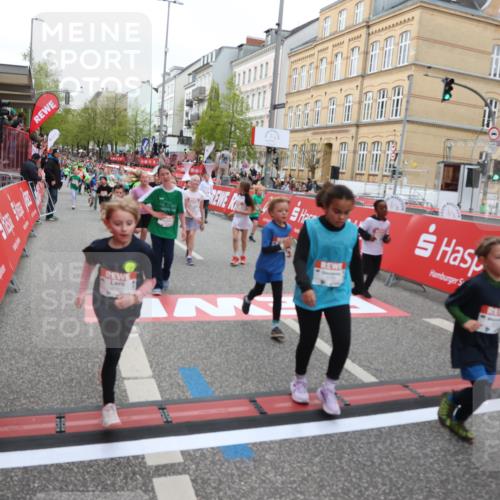 25.04.2026 - Das Zehntel Strokosch-Dieckow http://msf.ph/oto/9621081 25.04.2026 11:00:17 Ziel 5340, 5525, 5649, 5799, 5858, 5911, 5912, 5951, 5972, 6029, 6285, 6536, 6541, 6581, 6584, 6585, 6597, 6602, 6605, 6950, 7179, 7219, 7286, 7298, 7611 meine-sportfotos.de