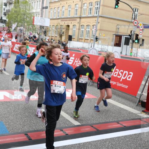 25.04.2026 - Das Zehntel Strokosch-Dieckow http://msf.ph/oto/9621141 25.04.2026 11:00:17 Ziel 5340, 5525, 5649, 5799, 5858, 5911, 5912, 5951, 5972, 6029, 6285, 6536, 6541, 6581, 6584, 6585, 6597, 6602, 6605, 6950, 7179, 7219, 7286, 7298, 7611 meine-sportfotos.de