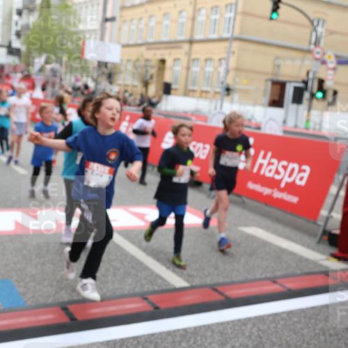 25.04.2026 - Das Zehntel Strokosch-Dieckow http://msf.ph/oto/9621148 25.04.2026 11:00:17 Ziel 5340, 5525, 5649, 5799, 5858, 5911, 5912, 5951, 5972, 6029, 6285, 6536, 6541, 6581, 6584, 6585, 6597, 6602, 6605, 6950, 7179, 7219, 7286, 7298, 7611 meine-sportfotos.de