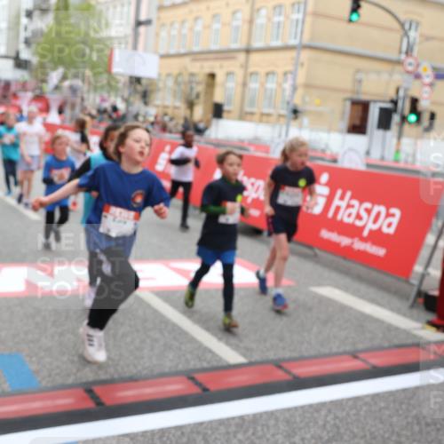 25.04.2026 - Das Zehntel Strokosch-Dieckow http://msf.ph/oto/9621154 25.04.2026 11:00:17 Ziel 5340, 5525, 5649, 5799, 5858, 5911, 5912, 5951, 5972, 6029, 6285, 6536, 6541, 6581, 6584, 6585, 6597, 6602, 6605, 6950, 7179, 7219, 7286, 7298, 7611 meine-sportfotos.de