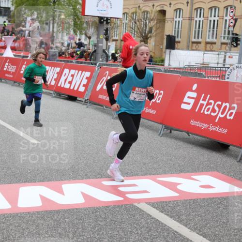 25.04.2026 - Das Zehntel Strokosch-Dieckow http://msf.ph/oto/9621200 25.04.2026 10:55:35 Ziel 5084, 5108, 5132, 5360, 5770, 5778, 5797, 5805, 6026, 6386, 6421, 6499, 6514, 6539, 6543, 6636, 6653, 7130, 7717, 7925 meine-sportfotos.de