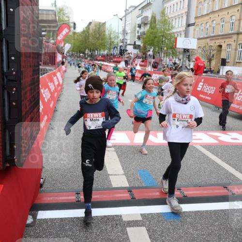 25.04.2026 - Das Zehntel Strokosch-Dieckow http://msf.ph/oto/9621397 25.04.2026 10:55:31 Ziel 5059, 5084, 5108, 5132, 5252, 5360, 5754, 5770, 5778, 5797, 6094, 6386, 6421, 6514, 6539, 6543, 6557, 6636, 6653, 7102, 7130, 7256, 7341, 7655, 7717, 7813, 7851, 8008 meine-sportfotos.de
