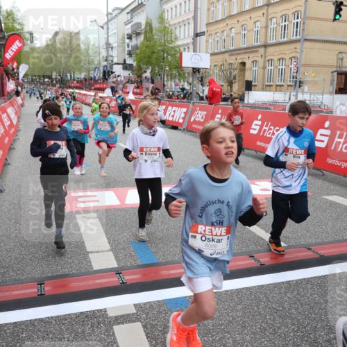 25.04.2026 - Das Zehntel Strokosch-Dieckow http://msf.ph/oto/9621441 25.04.2026 10:55:31 Ziel 5059, 5084, 5108, 5132, 5252, 5360, 5754, 5770, 5778, 5797, 6094, 6386, 6421, 6514, 6539, 6543, 6557, 6636, 6653, 7102, 7130, 7256, 7341, 7655, 7717, 7813, 7851, 8008 meine-sportfotos.de