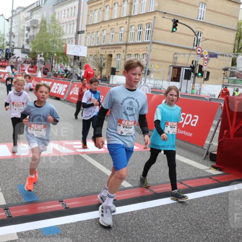 25.04.2026 - Das Zehntel Strokosch-Dieckow http://msf.ph/oto/9621500 25.04.2026 10:55:30 Ziel 5059, 5084, 5132, 5252, 5432, 5754, 5770, 5778, 5797, 6094, 6386, 6421, 6514, 6543, 6557, 7097, 7102, 7256, 7341, 7655, 7717, 7813, 7851, 8008 meine-sportfotos.de