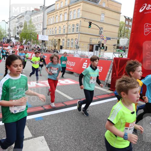 25.04.2026 - Das Zehntel Strokosch-Dieckow http://msf.ph/oto/9621527 25.04.2026 11:00:12 Ziel 5182, 5193, 5510, 5525, 5649, 5817, 5858, 5912, 5916, 6005, 6029, 6063, 6554, 6585, 6602, 6605, 6824, 6825, 6911, 6950, 7219, 7289, 7298, 7421, 7611 meine-sportfotos.de