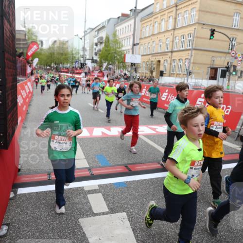 25.04.2026 - Das Zehntel Strokosch-Dieckow http://msf.ph/oto/9621539 25.04.2026 11:00:12 Ziel 5182, 5193, 5510, 5525, 5649, 5817, 5858, 5912, 5916, 6005, 6029, 6063, 6554, 6585, 6602, 6605, 6824, 6825, 6911, 6950, 7219, 7289, 7298, 7421, 7611 meine-sportfotos.de