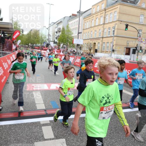 25.04.2026 - Das Zehntel Strokosch-Dieckow http://msf.ph/oto/9621576 25.04.2026 11:00:11 Ziel 5182, 5187, 5193, 5339, 5510, 5525, 5817, 5858, 5912, 5916, 6005, 6029, 6047, 6063, 6554, 6585, 6602, 6605, 6824, 6825, 6911, 7219, 7289, 7421, 7593, 7611 meine-sportfotos.de