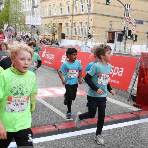 25.04.2026 - Das Zehntel Strokosch-Dieckow http://msf.ph/oto/9621606 25.04.2026 11:00:11 Ziel 5182, 5187, 5193, 5339, 5510, 5525, 5817, 5858, 5912, 5916, 6005, 6029, 6047, 6063, 6554, 6585, 6602, 6605, 6824, 6825, 6911, 7219, 7289, 7421, 7593, 7611 meine-sportfotos.de