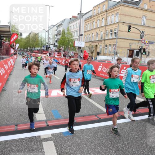 25.04.2026 - Das Zehntel Strokosch-Dieckow http://msf.ph/oto/9621629 25.04.2026 10:55:29 Ziel 5059, 5084, 5132, 5252, 5432, 5754, 5770, 5778, 5797, 6094, 6102, 6109, 6386, 6421, 6514, 6557, 7097, 7102, 7256, 7341, 7655, 7717, 7813, 7851, 8008 meine-sportfotos.de