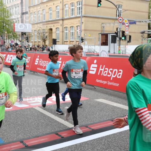 25.04.2026 - Das Zehntel Strokosch-Dieckow http://msf.ph/oto/9621651 25.04.2026 11:00:10 Ziel 5182, 5187, 5193, 5339, 5510, 5581, 5817, 5912, 5916, 6005, 6029, 6047, 6063, 6554, 6585, 6605, 6824, 6825, 6911, 7289, 7421, 7593, 7611, 7622, 7965 meine-sportfotos.de