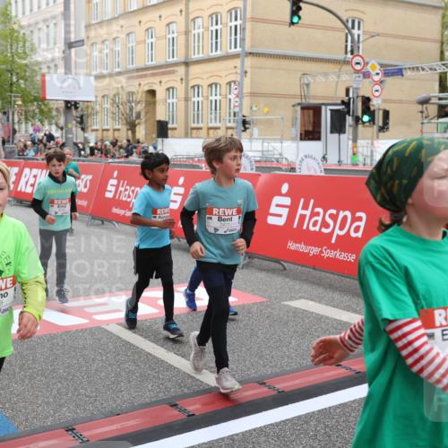 25.04.2026 - Das Zehntel Strokosch-Dieckow http://msf.ph/oto/9621659 25.04.2026 11:00:10 Ziel 5182, 5187, 5193, 5339, 5510, 5581, 5817, 5912, 5916, 6005, 6029, 6047, 6063, 6554, 6585, 6605, 6824, 6825, 6911, 7289, 7421, 7593, 7611, 7622, 7965 meine-sportfotos.de