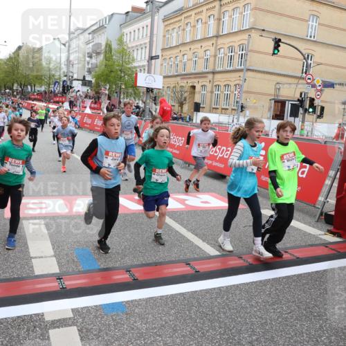 25.04.2026 - Das Zehntel Strokosch-Dieckow http://msf.ph/oto/9621673 25.04.2026 10:55:28 Ziel 5059, 5084, 5252, 5432, 5445, 5754, 5797, 6094, 6102, 6109, 6386, 6421, 6557, 6880, 7097, 7102, 7256, 7341, 7655, 7813, 7851, 8008 meine-sportfotos.de