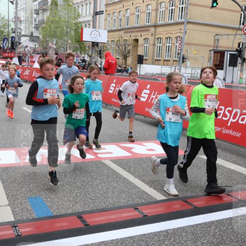 25.04.2026 - Das Zehntel Strokosch-Dieckow http://msf.ph/oto/9621696 25.04.2026 10:55:28 Ziel 5059, 5084, 5252, 5432, 5445, 5754, 5797, 6094, 6102, 6109, 6386, 6421, 6557, 6880, 7097, 7102, 7256, 7341, 7655, 7813, 7851, 8008 meine-sportfotos.de