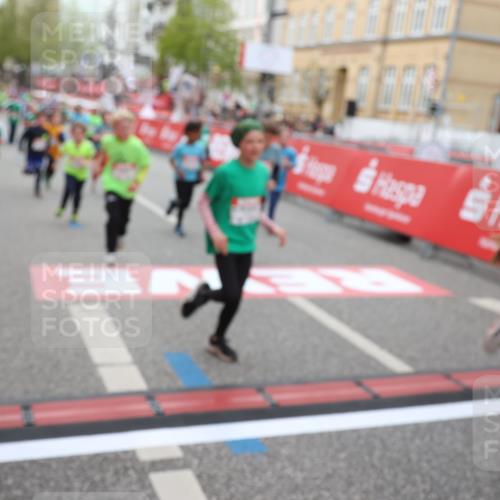 25.04.2026 - Das Zehntel Strokosch-Dieckow http://msf.ph/oto/9621785 25.04.2026 11:00:09 Ziel 5182, 5187, 5193, 5296, 5339, 5510, 5581, 5817, 5912, 5916, 6005, 6029, 6047, 6063, 6554, 6585, 6605, 6824, 6825, 6911, 7147, 7289, 7421, 7593, 7611, 7622, 7663, 7965 meine-sportfotos.de