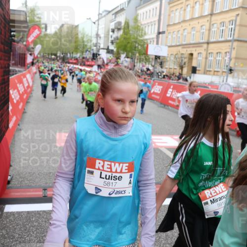 25.04.2026 - Das Zehntel Strokosch-Dieckow http://msf.ph/oto/9621841 25.04.2026 11:00:08 Ziel 5182, 5187, 5193, 5296, 5339, 5418, 5459, 5510, 5581, 5704, 5817, 5916, 6005, 6047, 6063, 6554, 6824, 6825, 6911, 7147, 7289, 7421, 7593, 7622, 7663, 7794, 7965 meine-sportfotos.de