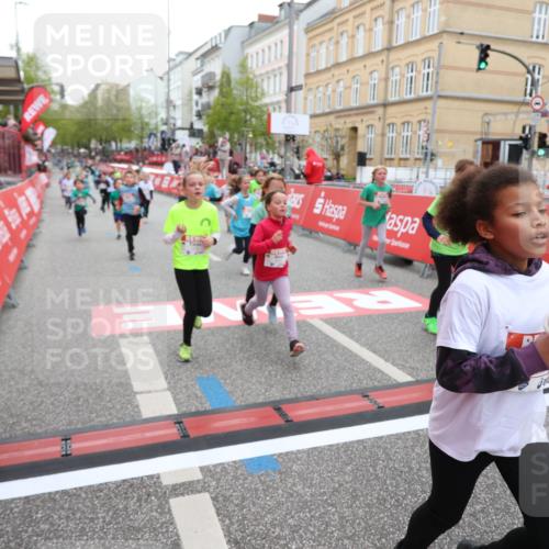 25.04.2026 - Das Zehntel Strokosch-Dieckow http://msf.ph/oto/9621852 25.04.2026 10:55:27 Ziel 5059, 5084, 5252, 5432, 5445, 5754, 5797, 6094, 6102, 6107, 6109, 6421, 6557, 6880, 7097, 7102, 7256, 7341, 7655, 7813, 7851, 7905, 8008 meine-sportfotos.de