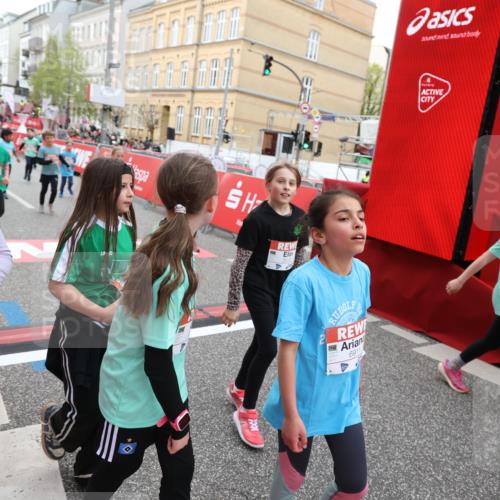 25.04.2026 - Das Zehntel Strokosch-Dieckow http://msf.ph/oto/9621878 25.04.2026 11:00:08 Ziel 5182, 5187, 5193, 5296, 5339, 5418, 5459, 5510, 5581, 5704, 5817, 5916, 6005, 6047, 6063, 6554, 6824, 6825, 6911, 7147, 7289, 7421, 7593, 7622, 7663, 7794, 7965 meine-sportfotos.de