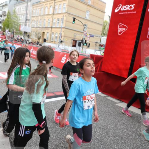 25.04.2026 - Das Zehntel Strokosch-Dieckow http://msf.ph/oto/9621890 25.04.2026 11:00:08 Ziel 5182, 5187, 5193, 5296, 5339, 5418, 5459, 5510, 5581, 5704, 5817, 5916, 6005, 6047, 6063, 6554, 6824, 6825, 6911, 7147, 7289, 7421, 7593, 7622, 7663, 7794, 7965 meine-sportfotos.de