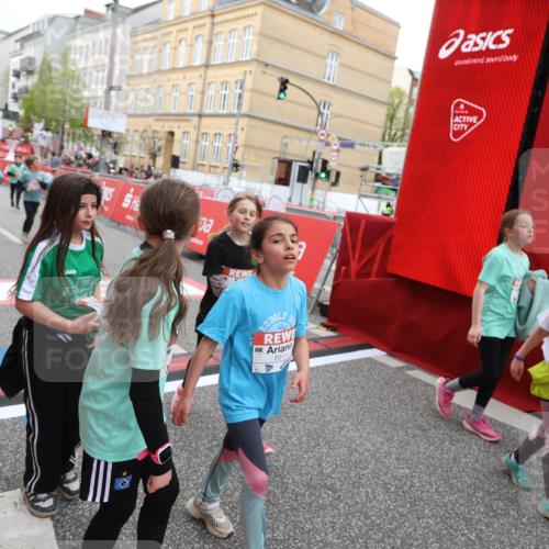 25.04.2026 - Das Zehntel Strokosch-Dieckow http://msf.ph/oto/9621933 25.04.2026 11:00:07 Ziel 5182, 5187, 5193, 5296, 5339, 5418, 5459, 5510, 5581, 5704, 5817, 5866, 5916, 6047, 6063, 6258, 6554, 6911, 7147, 7289, 7593, 7622, 7663, 7780, 7794, 7965 meine-sportfotos.de