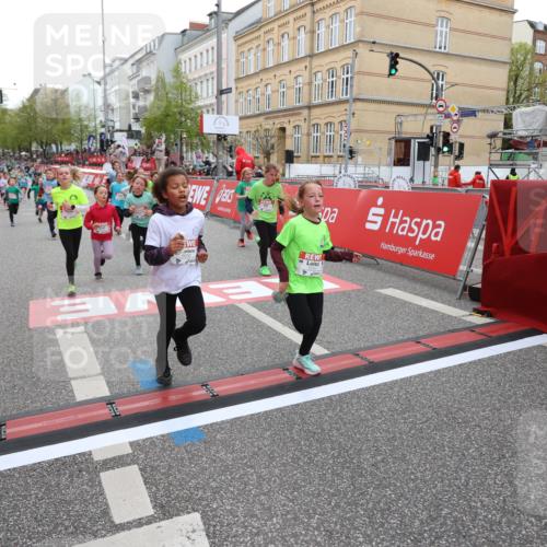 25.04.2026 - Das Zehntel Strokosch-Dieckow http://msf.ph/oto/9621948 25.04.2026 10:55:26 Ziel 5059, 5252, 5421, 5432, 5445, 5754, 6094, 6102, 6107, 6109, 6557, 6880, 7097, 7102, 7256, 7341, 7655, 7813, 7851, 7905, 8008 meine-sportfotos.de