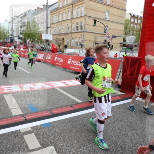 25.04.2026 - Das Zehntel Strokosch-Dieckow http://msf.ph/oto/9622021 25.04.2026 10:55:24 Ziel 5059, 5252, 5421, 5432, 5445, 5847, 6102, 6107, 6109, 6127, 6880, 7097, 7584, 7601, 7905 meine-sportfotos.de