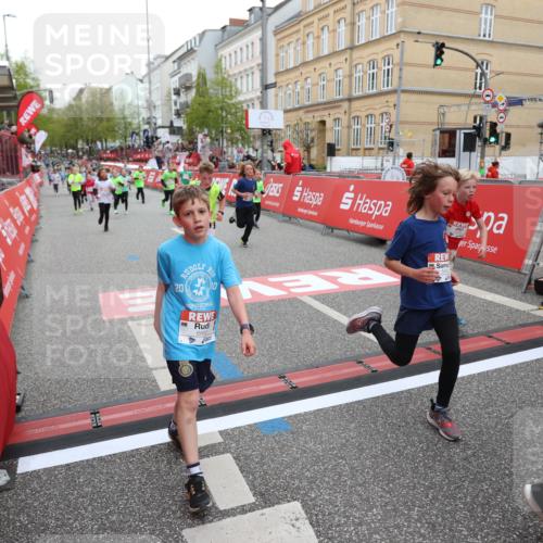 25.04.2026 - Das Zehntel Strokosch-Dieckow http://msf.ph/oto/9622073 25.04.2026 10:55:23 Ziel 5059, 5252, 5421, 5432, 5445, 5755, 5847, 6102, 6107, 6109, 6127, 6880, 7097, 7206, 7584, 7601, 7905 meine-sportfotos.de