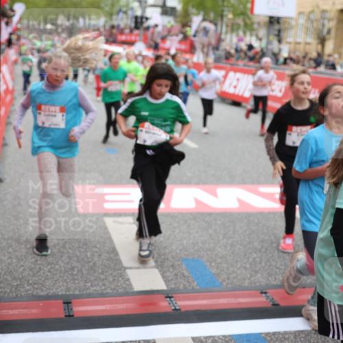 25.04.2026 - Das Zehntel Strokosch-Dieckow http://msf.ph/oto/9622076 25.04.2026 11:00:06 Ziel 5178, 5182, 5187, 5193, 5296, 5339, 5382, 5418, 5459, 5510, 5581, 5704, 5817, 5866, 5916, 6047, 6063, 6258, 6911, 7147, 7593, 7622, 7663, 7780, 7794, 7965 meine-sportfotos.de