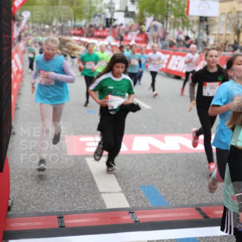 25.04.2026 - Das Zehntel Strokosch-Dieckow http://msf.ph/oto/9622091 25.04.2026 11:00:06 Ziel 5178, 5182, 5187, 5193, 5296, 5339, 5382, 5418, 5459, 5510, 5581, 5704, 5817, 5866, 5916, 6047, 6063, 6258, 6911, 7147, 7593, 7622, 7663, 7780, 7794, 7965 meine-sportfotos.de