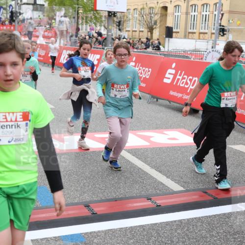 25.04.2026 - Das Zehntel Strokosch-Dieckow http://msf.ph/oto/9622286 25.04.2026 11:00:04 Ziel 5178, 5187, 5296, 5339, 5382, 5418, 5459, 5510, 5581, 5693, 5699, 5704, 5866, 5916, 6047, 6063, 6258, 6911, 7086, 7147, 7313, 7335, 7587, 7593, 7616, 7622, 7663, 7780, 7794, 7965 meine-sportfotos.de