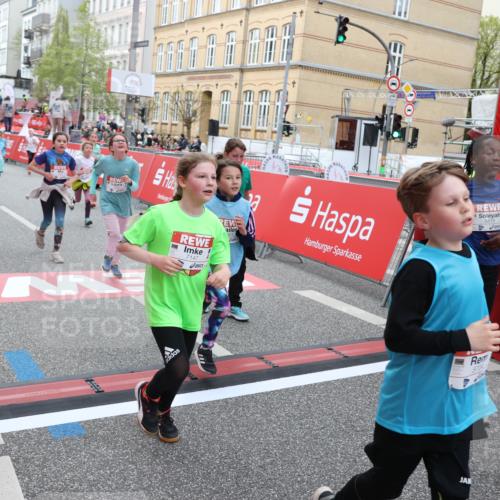 25.04.2026 - Das Zehntel Strokosch-Dieckow http://msf.ph/oto/9622328 25.04.2026 11:00:04 Ziel 5178, 5187, 5296, 5339, 5382, 5418, 5459, 5510, 5581, 5693, 5699, 5704, 5866, 5916, 6047, 6063, 6258, 6911, 7086, 7147, 7313, 7335, 7587, 7593, 7616, 7622, 7663, 7780, 7794, 7965 meine-sportfotos.de