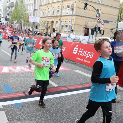 25.04.2026 - Das Zehntel Strokosch-Dieckow http://msf.ph/oto/9622343 25.04.2026 11:00:03 Ziel 5178, 5187, 5296, 5339, 5382, 5418, 5459, 5581, 5595, 5693, 5699, 5704, 5866, 5962, 6047, 6258, 7077, 7086, 7147, 7152, 7313, 7335, 7587, 7593, 7616, 7622, 7663, 7684, 7780, 7794, 7965 meine-sportfotos.de