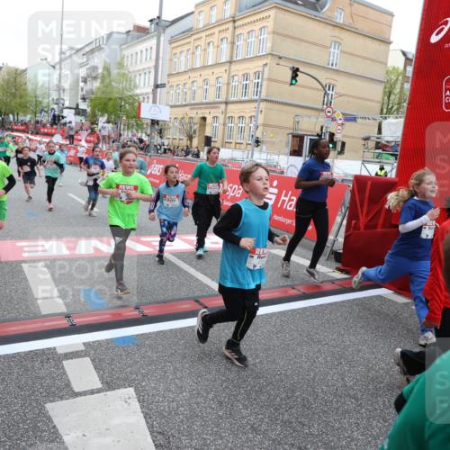 25.04.2026 - Das Zehntel Strokosch-Dieckow http://msf.ph/oto/9622398 25.04.2026 11:00:03 Ziel 5178, 5187, 5296, 5339, 5382, 5418, 5459, 5581, 5595, 5693, 5699, 5704, 5866, 5962, 6047, 6258, 7077, 7086, 7147, 7152, 7313, 7335, 7587, 7593, 7616, 7622, 7663, 7684, 7780, 7794, 7965 meine-sportfotos.de