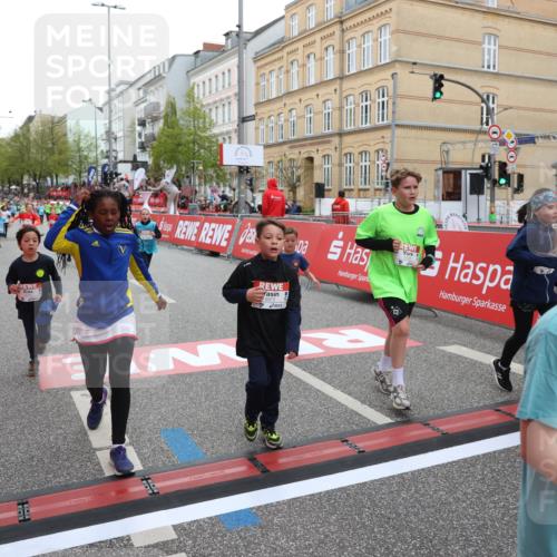 25.04.2026 - Das Zehntel Strokosch-Dieckow http://msf.ph/oto/9622434 25.04.2026 10:55:15 Ziel 5072, 5088, 5098, 5113, 5255, 5306, 5355, 5447, 5470, 5590, 5755, 5901, 5903, 6017, 6070, 6613, 6635, 6714, 6924, 6972, 7095, 7206, 7526 meine-sportfotos.de