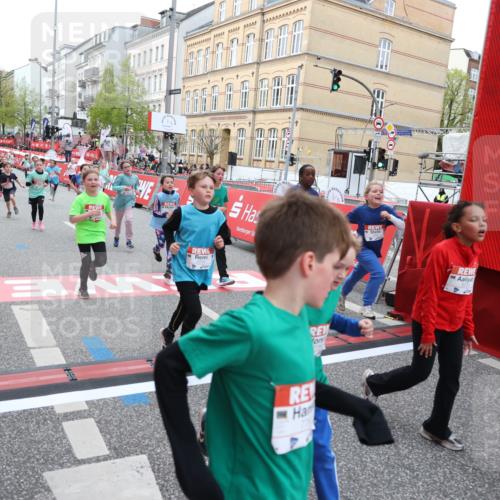 25.04.2026 - Das Zehntel Strokosch-Dieckow http://msf.ph/oto/9622469 25.04.2026 11:00:03 Ziel 5178, 5187, 5296, 5339, 5382, 5418, 5459, 5581, 5595, 5693, 5699, 5704, 5866, 5962, 6047, 6258, 7077, 7086, 7147, 7152, 7313, 7335, 7587, 7593, 7616, 7622, 7663, 7684, 7780, 7794, 7965 meine-sportfotos.de
