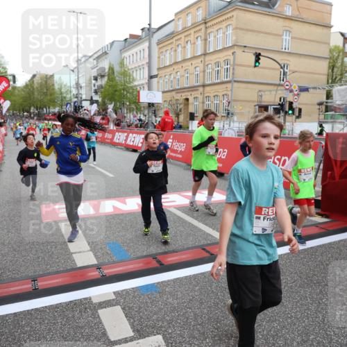 25.04.2026 - Das Zehntel Strokosch-Dieckow http://msf.ph/oto/9622471 25.04.2026 10:55:15 Ziel 5072, 5088, 5098, 5113, 5255, 5306, 5355, 5447, 5470, 5590, 5755, 5901, 5903, 6017, 6070, 6613, 6635, 6714, 6924, 6972, 7095, 7206, 7526 meine-sportfotos.de