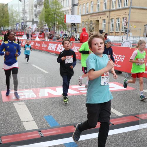 25.04.2026 - Das Zehntel Strokosch-Dieckow http://msf.ph/oto/9622511 25.04.2026 10:55:14 Ziel 5072, 5088, 5098, 5113, 5255, 5306, 5355, 5376, 5447, 5470, 5590, 5591, 5901, 5903, 6017, 6070, 6613, 6635, 6714, 6923, 6924, 6972, 7095, 7526, 7949 meine-sportfotos.de