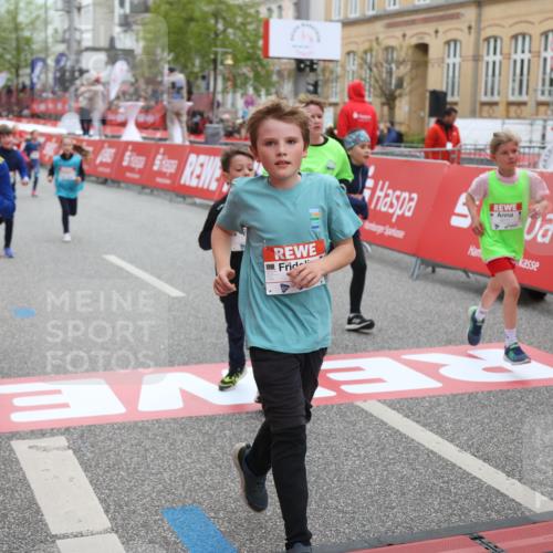 25.04.2026 - Das Zehntel Strokosch-Dieckow http://msf.ph/oto/9622529 25.04.2026 10:55:14 Ziel 5072, 5088, 5098, 5113, 5255, 5306, 5355, 5376, 5447, 5470, 5590, 5591, 5901, 5903, 6017, 6070, 6613, 6635, 6714, 6923, 6924, 6972, 7095, 7526, 7949 meine-sportfotos.de