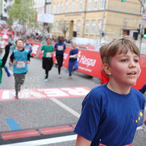 25.04.2026 - Das Zehntel Strokosch-Dieckow http://msf.ph/oto/9622559 25.04.2026 11:00:02 Ziel 5178, 5179, 5296, 5382, 5418, 5459, 5581, 5595, 5638, 5693, 5699, 5704, 5866, 5962, 6258, 7077, 7086, 7147, 7152, 7313, 7335, 7587, 7616, 7622, 7663, 7684, 7780, 7794, 7965 meine-sportfotos.de