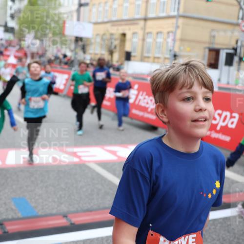 25.04.2026 - Das Zehntel Strokosch-Dieckow http://msf.ph/oto/9622566 25.04.2026 11:00:01 Ziel 5178, 5179, 5296, 5380, 5382, 5399, 5418, 5459, 5595, 5638, 5693, 5699, 5704, 5866, 5962, 6258, 6372, 6547, 7077, 7086, 7147, 7152, 7313, 7333, 7335, 7587, 7616, 7663, 7684, 7780, 7794, 7886 meine-sportfotos.de