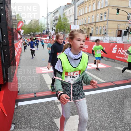 25.04.2026 - Das Zehntel Strokosch-Dieckow http://msf.ph/oto/9622575 25.04.2026 10:55:13 Ziel 5004, 5072, 5088, 5098, 5113, 5255, 5306, 5376, 5447, 5470, 5590, 5591, 5901, 5903, 6017, 6070, 6613, 6714, 6844, 6920, 6923, 6924, 6972, 7095, 7526, 7949 meine-sportfotos.de